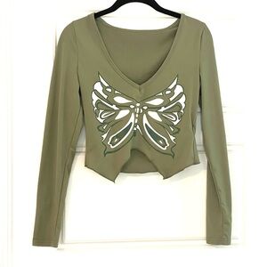 L/S Green Butterfly Top - Size: Small